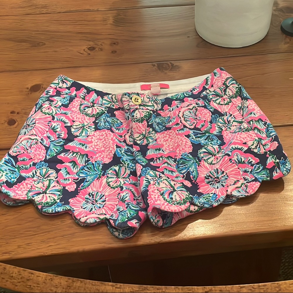 Lily Pulitzer Scallop Hem Shorts